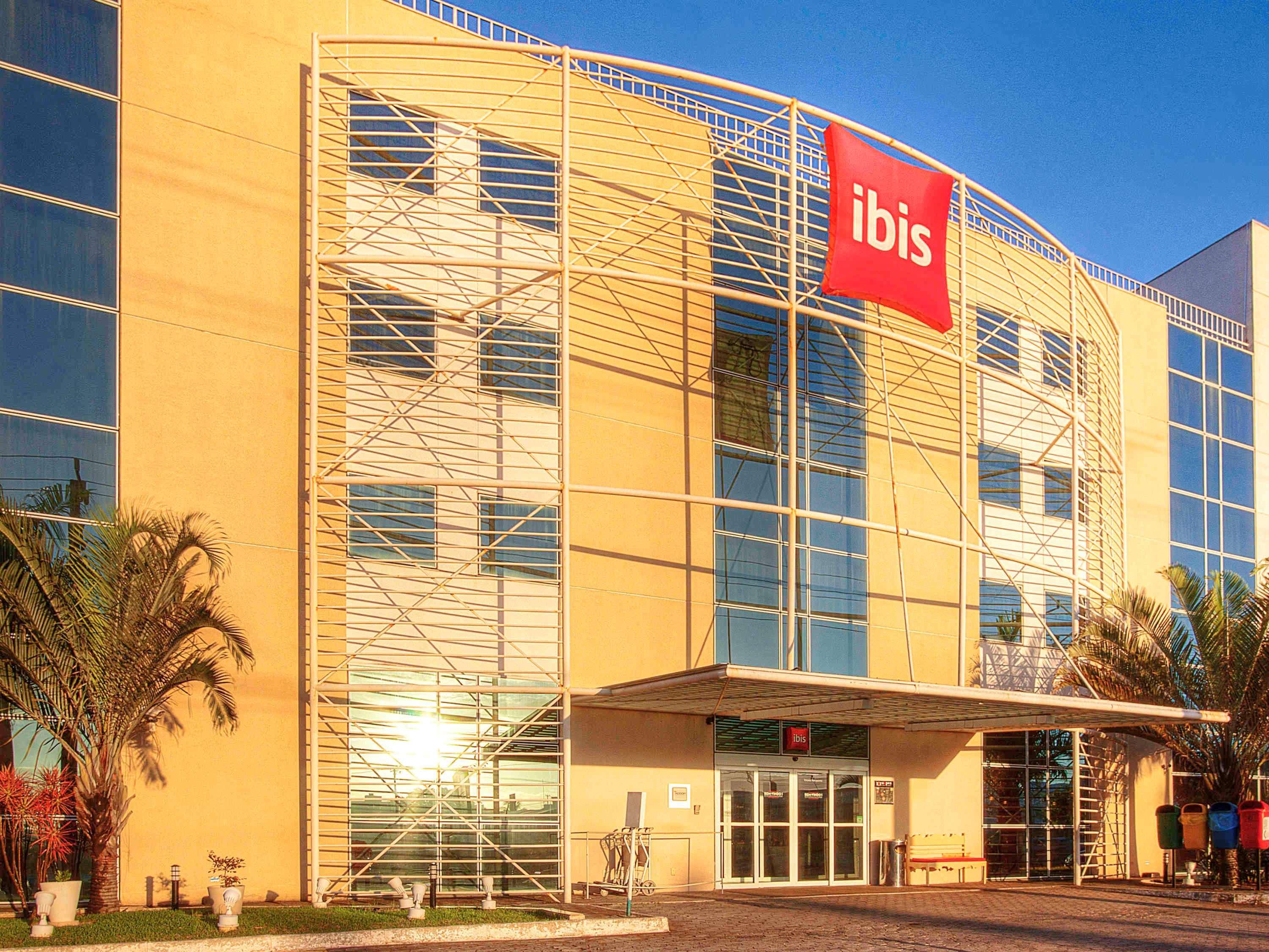 מלון Ibis Vitoria Aeroporto מראה חיצוני תמונה